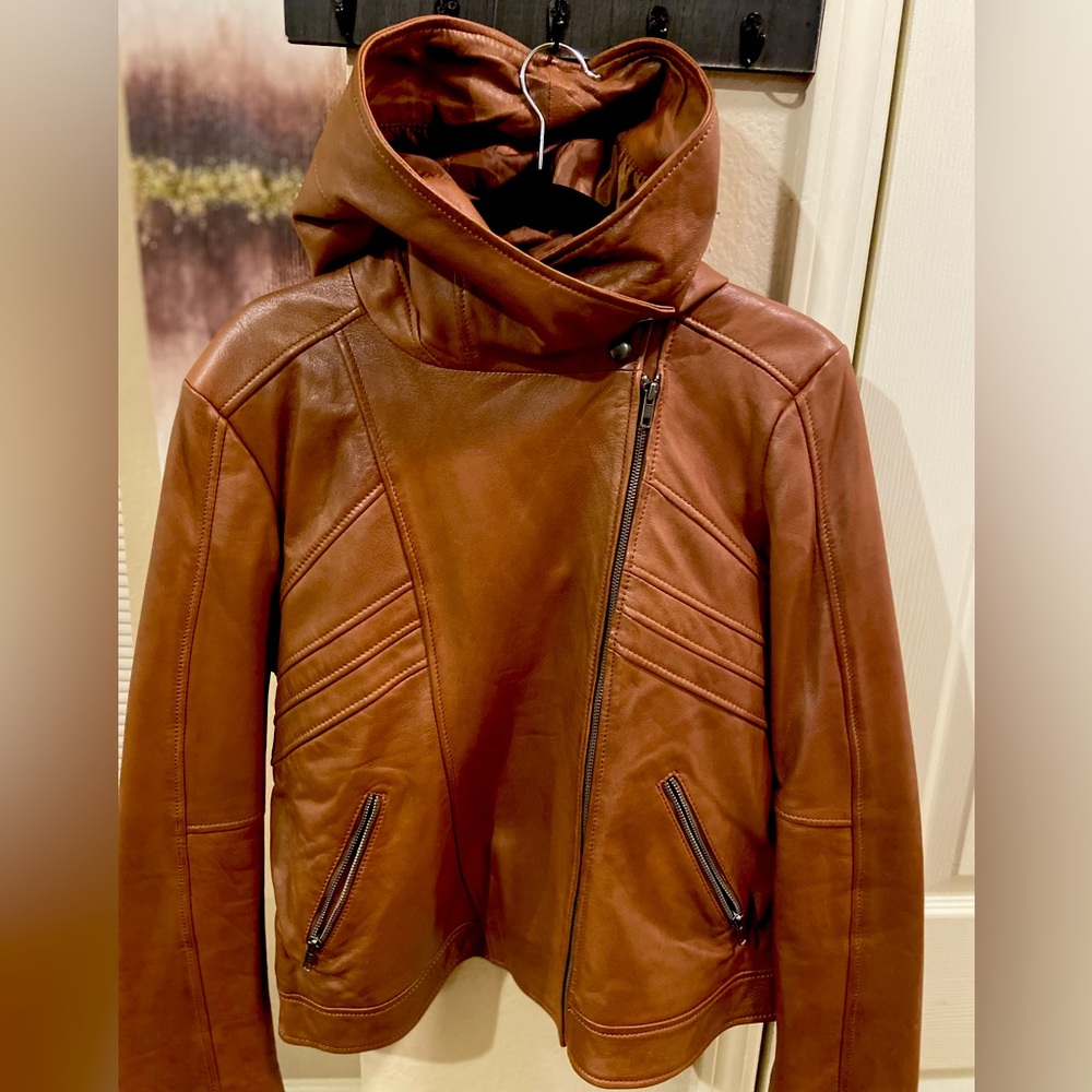 Sasha High Fashion Womens Hooded Leather Jacket
